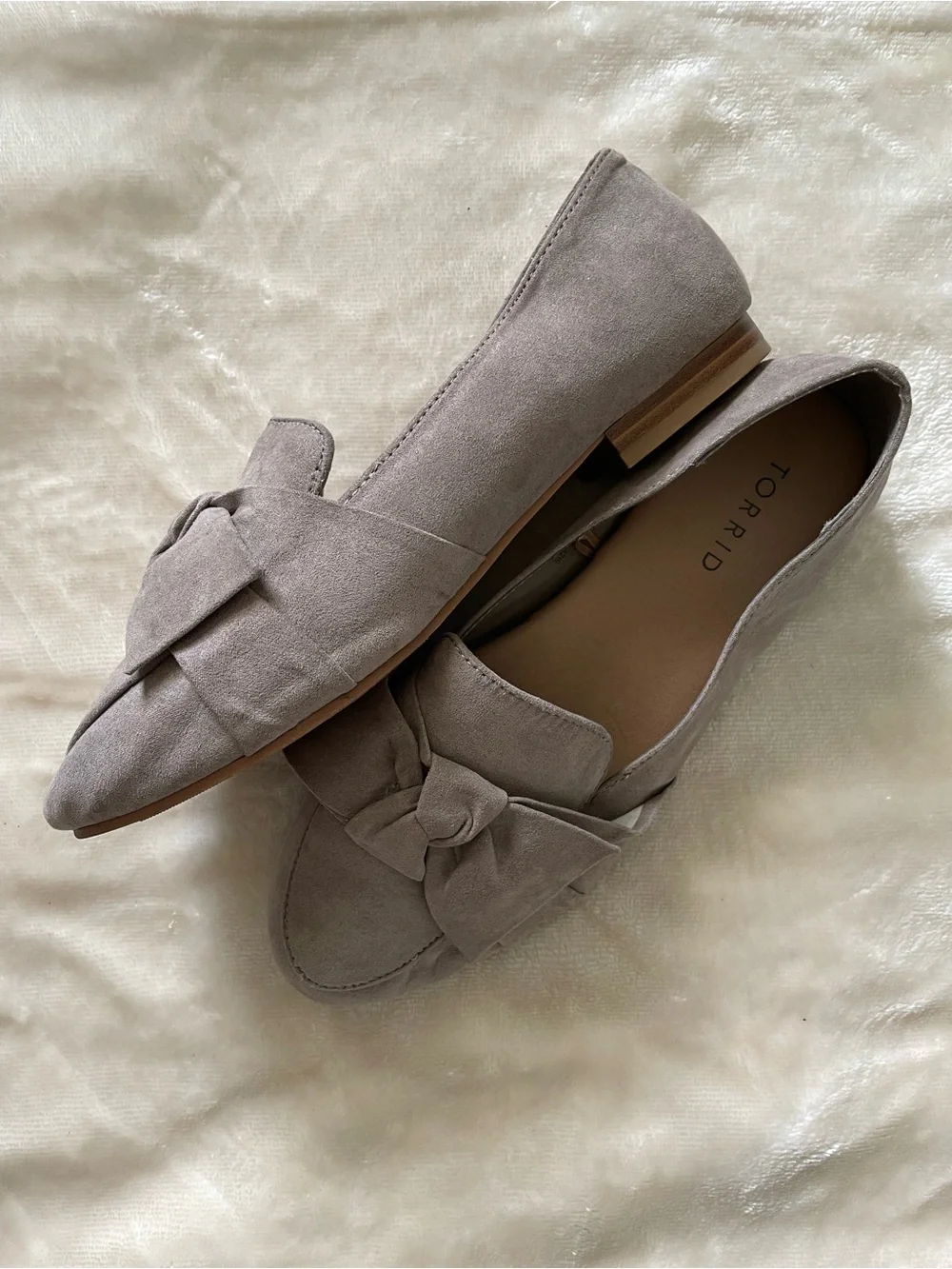 TORRID Faux Suede Pointed Toe Bow Flats Size 8